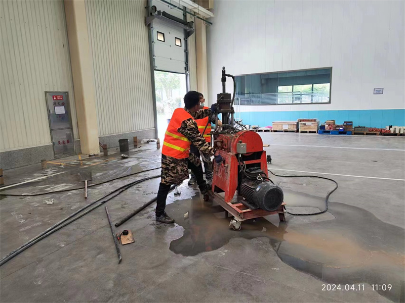 安岳厂房地面下沉塌陷注浆加固施工